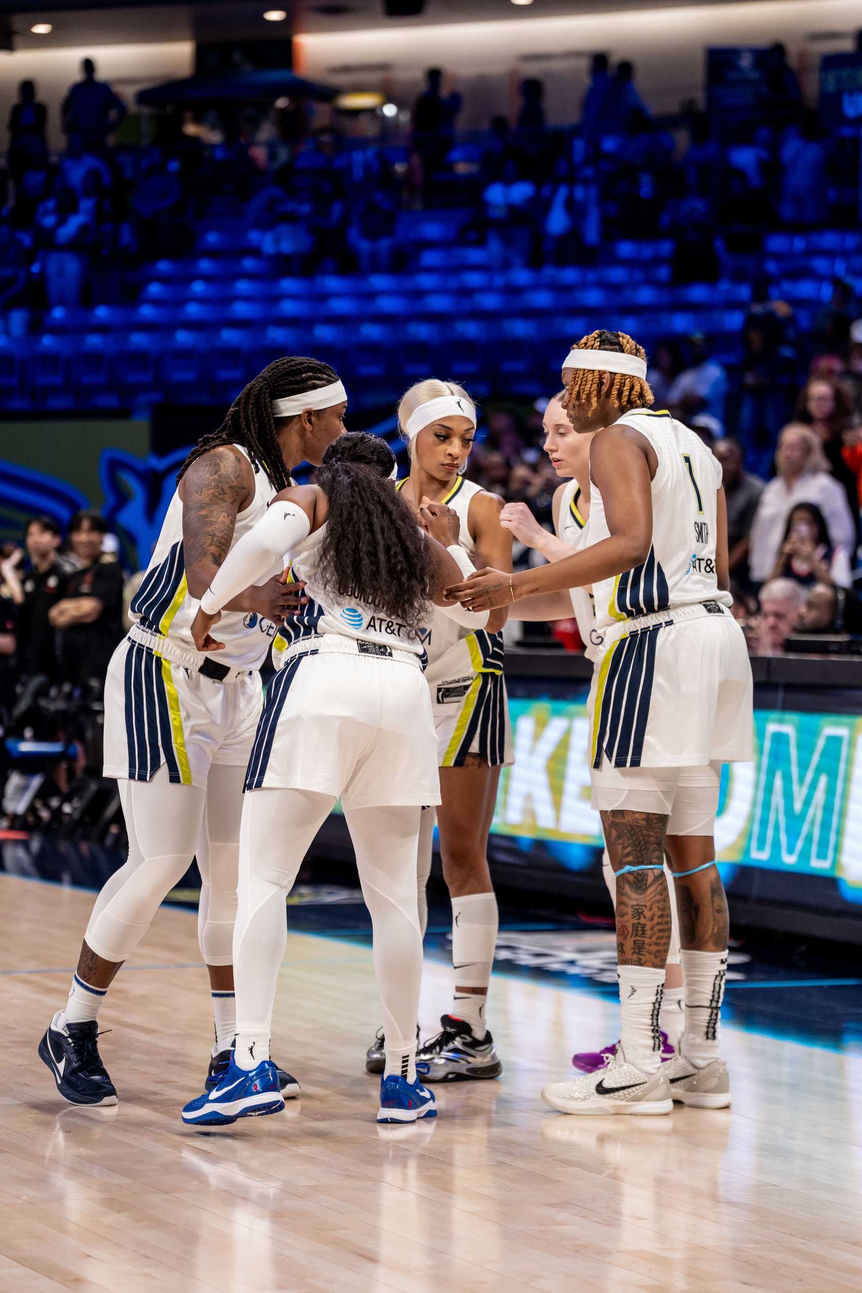 44081826_Wings_5.10-10 (1)