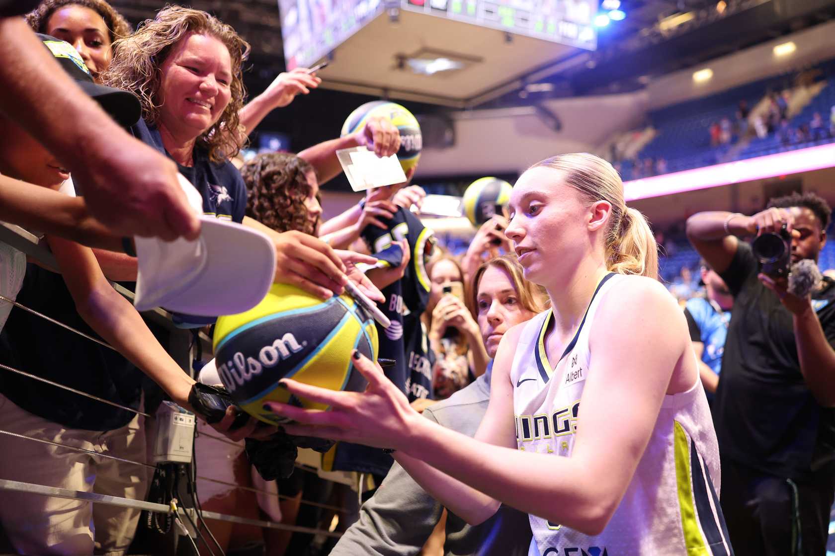 44194313_GettyImages-2214435703