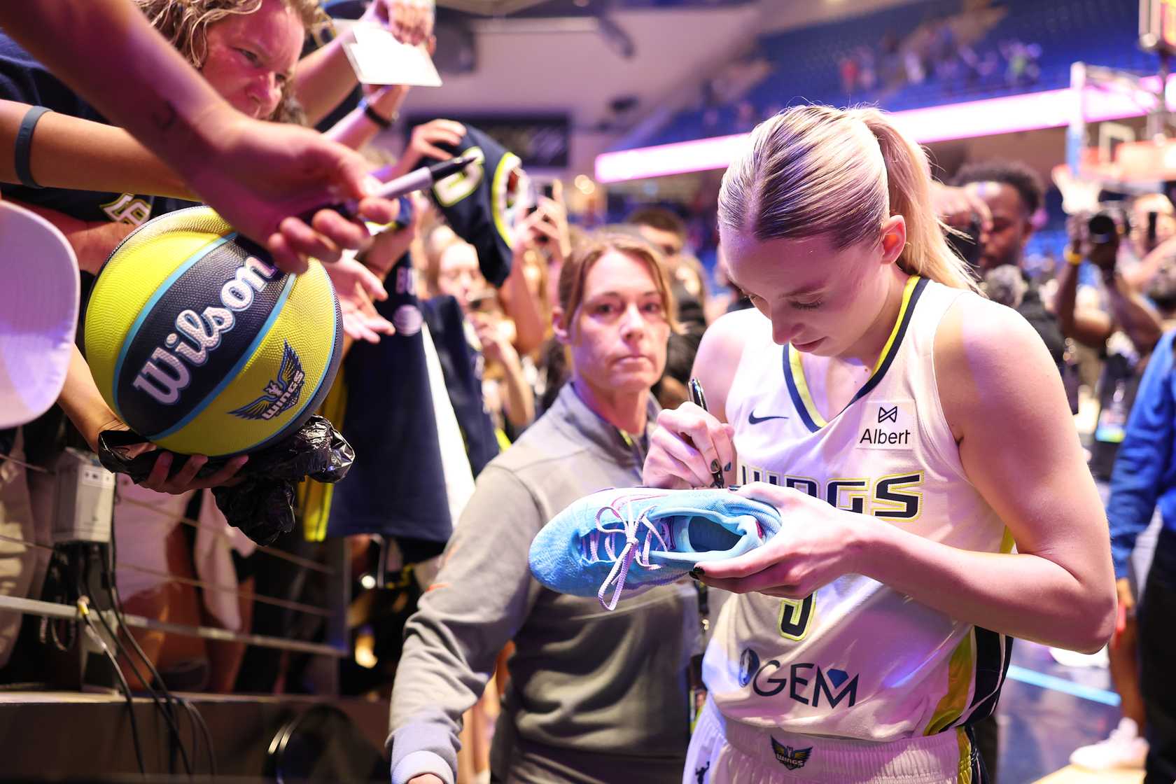 44194315_GettyImages-2214435708